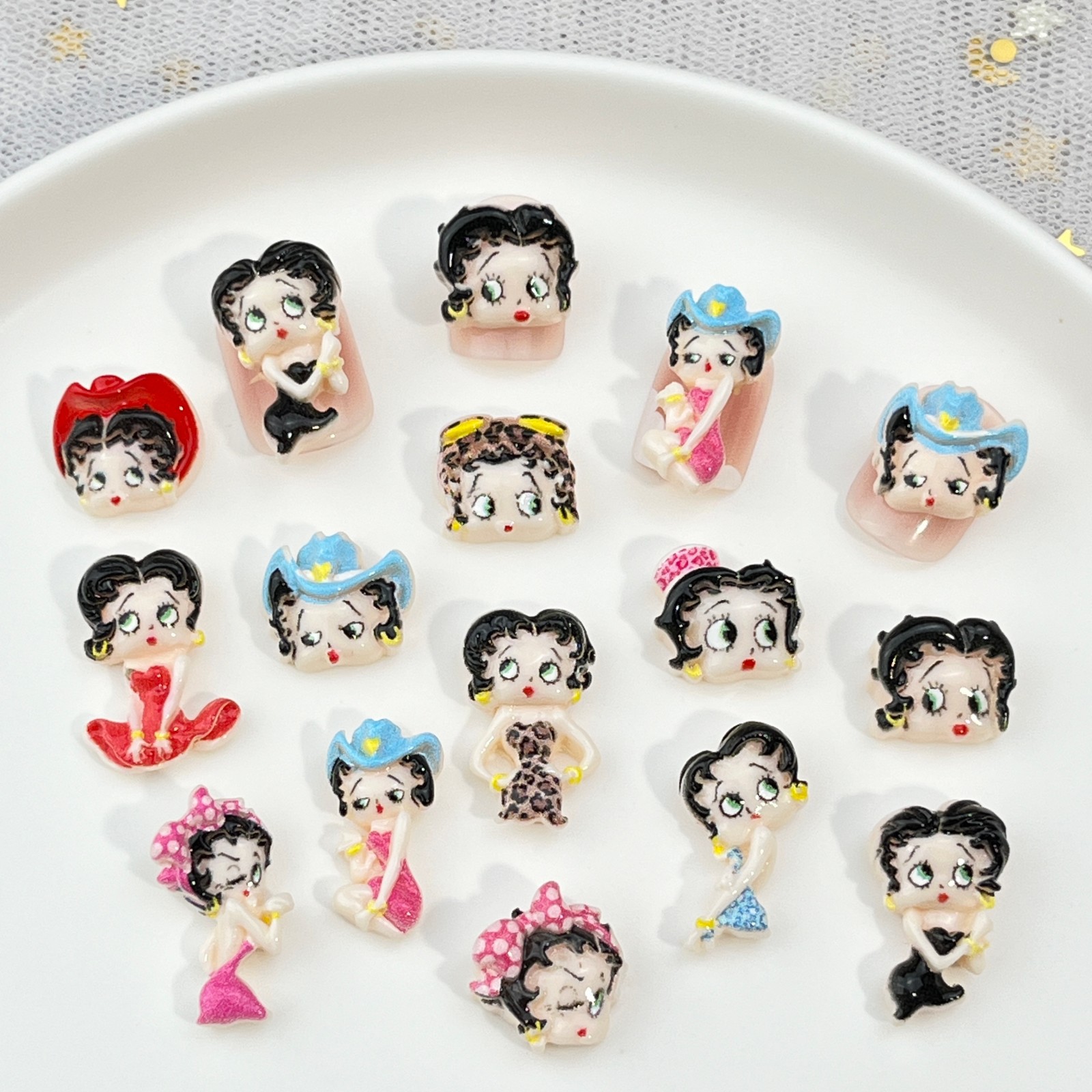 100pcs Cartoon Betty Nail Art  - огляд і ціна Resin Art Gel