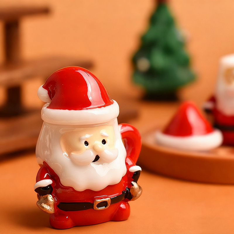 Mini Santa Teacup Ornament - R - огляд і ціна Resin Art Things